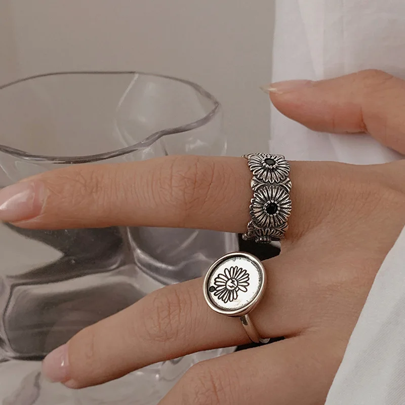 

GANXIN Retro Daisy Open Rings 2021 New Hot Korea Silver Plated Women Men Finger-ring Jewelery Punk Party Accessory Bague anillo