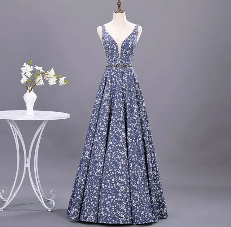 9647 # атласное платье трапеция без рукавов с открытой спиной в пол для подружки