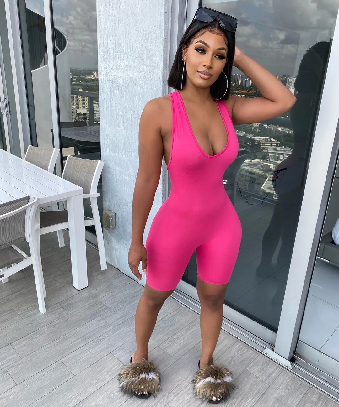 

Для женщин спортивные плотные сексуальное нижнее белье с глубоким v-образным вырезом без рукавов Фитнес сексуальный комбинезон с открытой ...