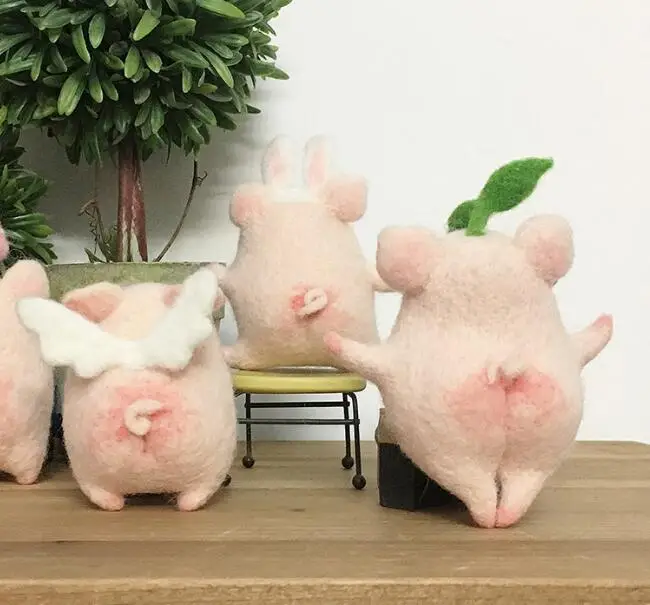 Свинья новый год шерстяной набор для рукоделия войлок игла валяния брелок