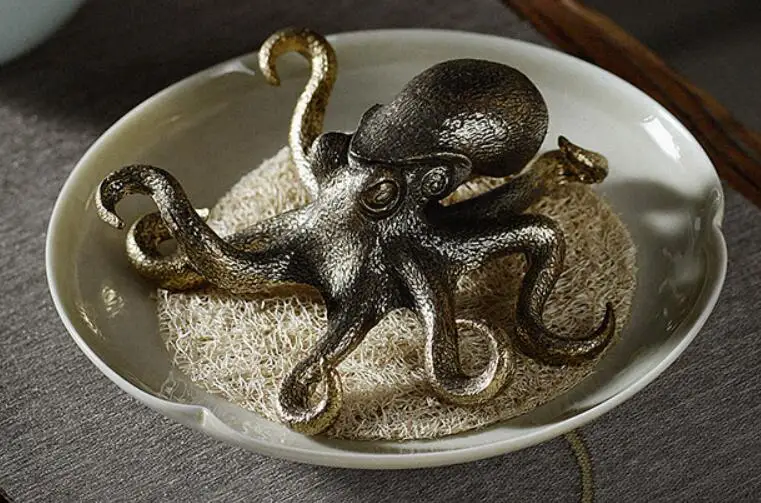 

Home Decoration Accessories European Resin Crafts For Octopus Furnishing Ornaments Animal Bookends Practical Gift Book