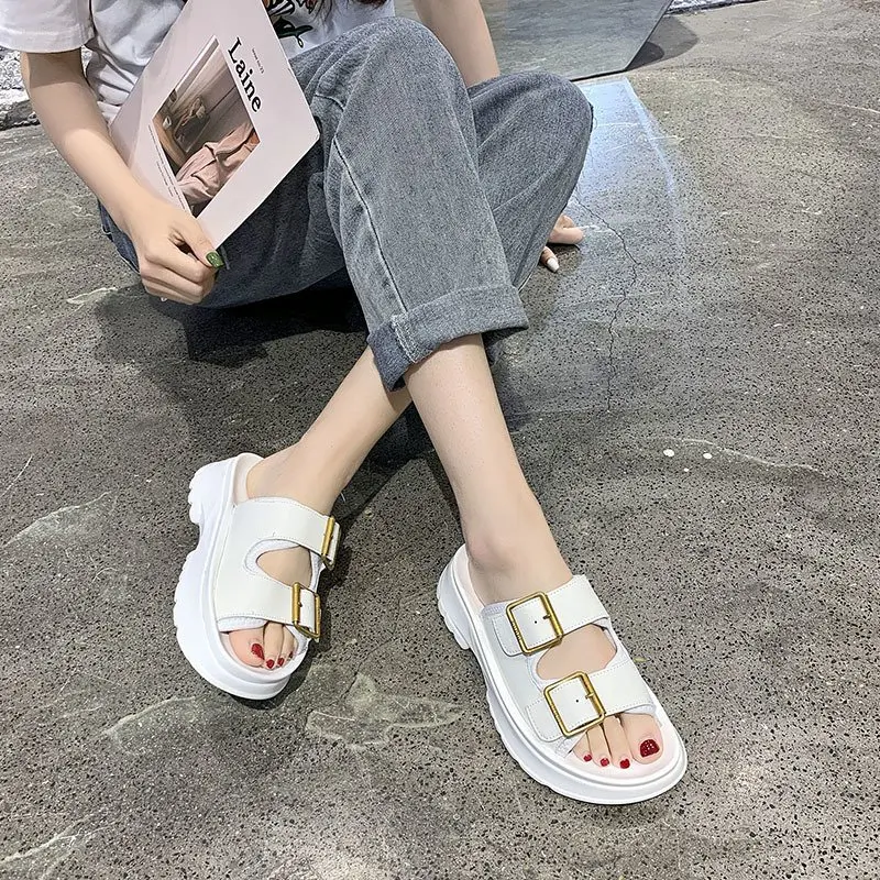 

Ladies Slippers Solid Color Simple Casual All-match Vamp Buckle Design Trend Outer Wear Open-toed Women's Slippers 2021