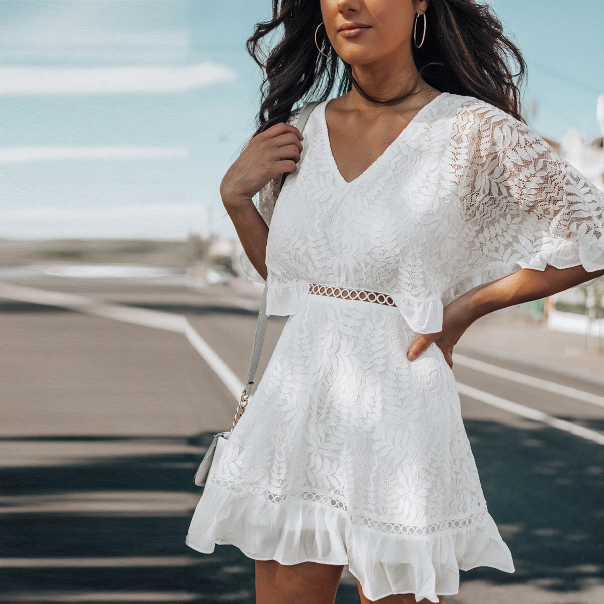 

Summer Lace Patchwork Irregular Short Dress 2021 Women V-neck Flare Sleeve Ruffles Mini Dresses Female Elegant Party Vestidos