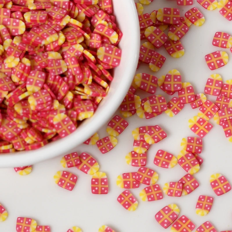 

20g/Lots Christmas Red Gift Cartoon Cute Claus Polymer Clay Slices for Girls DIY Craft 5mm Plastic Mud Particle Handicrafts