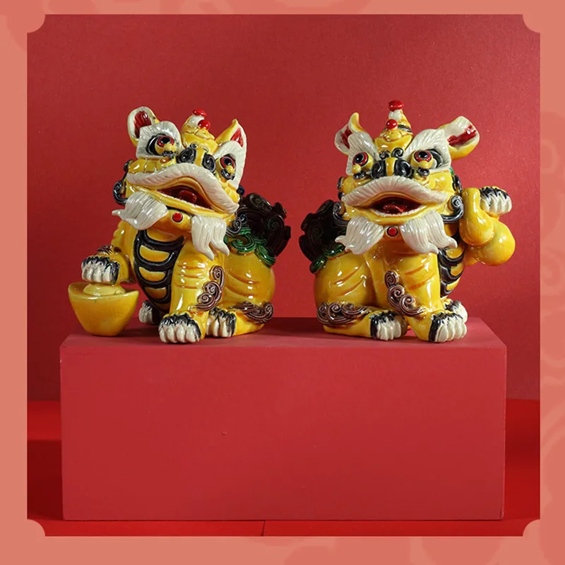 

Ceramic Lion Ornaments Home Decoration Original Design Ceramic Ornament Cultural Living Room Display Pendulum Stand Mascot