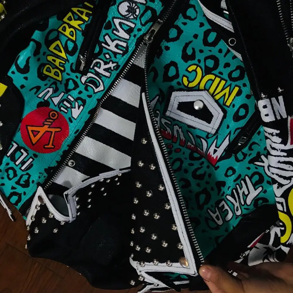 Женская кожаная куртка в уличном стиле укороченная мотоциклетная из