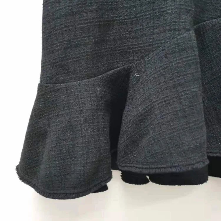 

Платье женское, твидовое, без рукавов, с круглым вырезом