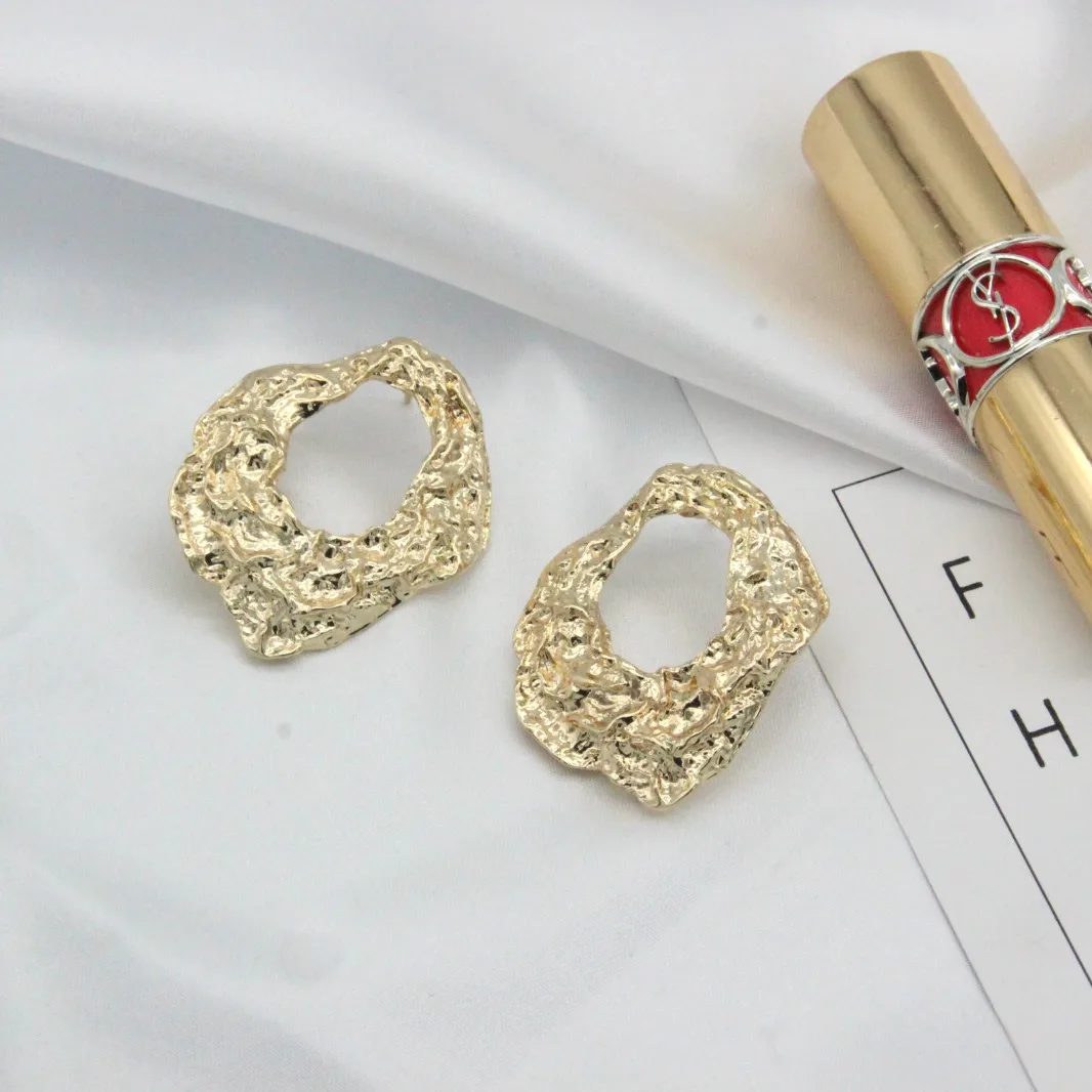 

New personality fashion metal geometric irregular hollow fold round earrings exaggerated trendy earrings