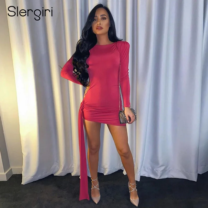 Платье-мини женское осеннее однотонное с круглым вырезом и длинным рукавом |