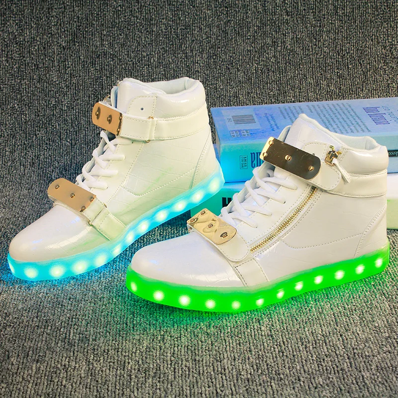 Кроссовки детские яркие дышащие со светодиодной подсветкой и USB-портом 35-45 |