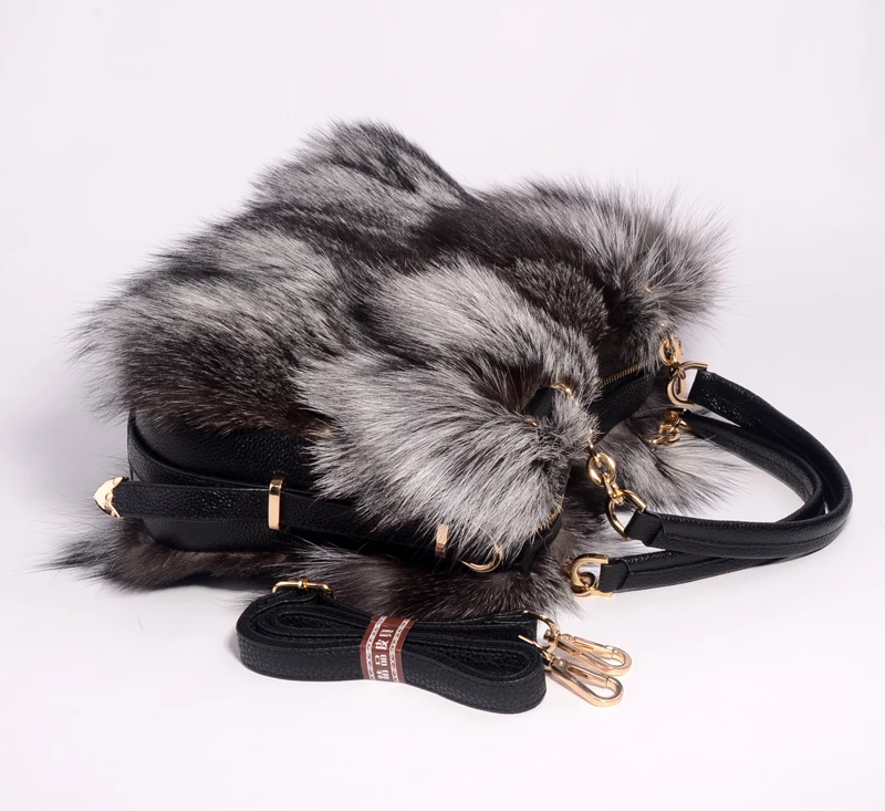 

Nature fox fur women clutch bags 2017 patchwork blosa party bag chians shoulder bag zipper winter female purse crossbody bag