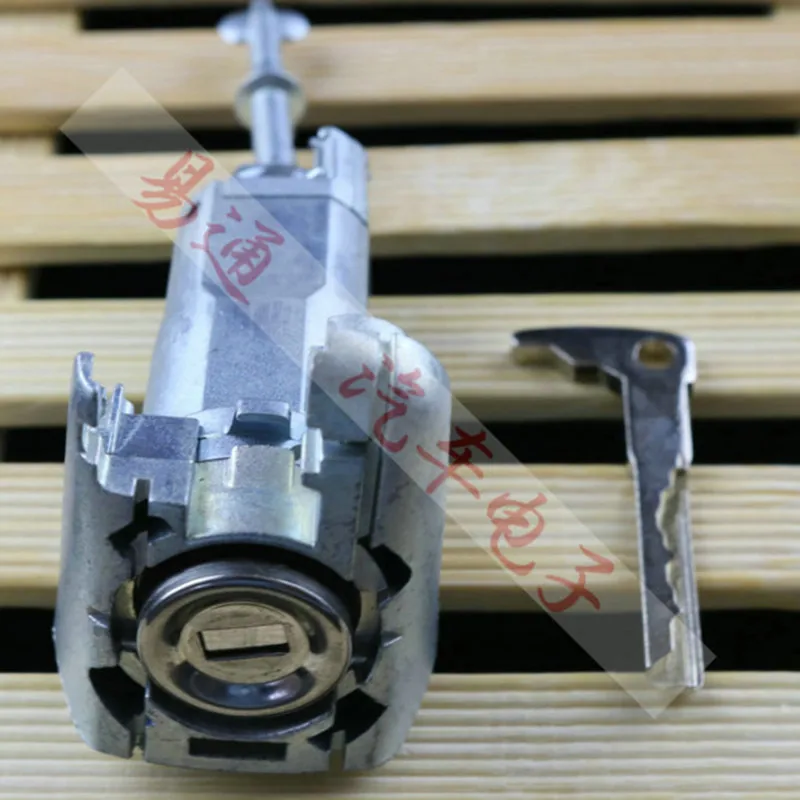 

Car Left Door lock cylinder for Benz S280 S320 Centrol lock cylinder Car chassis door lock cylinder