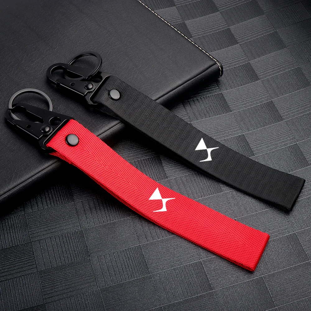 

1pcs Car Keychains Lanyard Key Ring Tags DS Badge For Citroen DS C1 C2 C3 C4 C5 C6 C8 DS3 DS4 DS5 DS5LS DS6 VTS Auto Accessorie