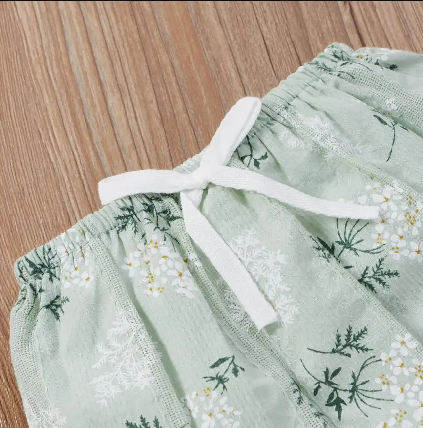 

Summer Girls Two Piece Set Kids Fashion Clothing Set Flower Print Ruffles Suspender Tops and Triangle Short Pants