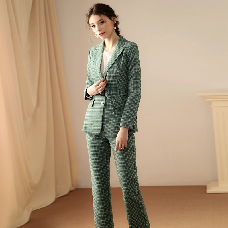 Женский деловой костюм Max Spri блейзер в клетку с v-образным вырезом и поясом