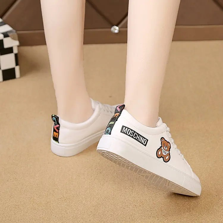 Женские модные белые туфли на плоской подошве в Корейском стиле новый стиль