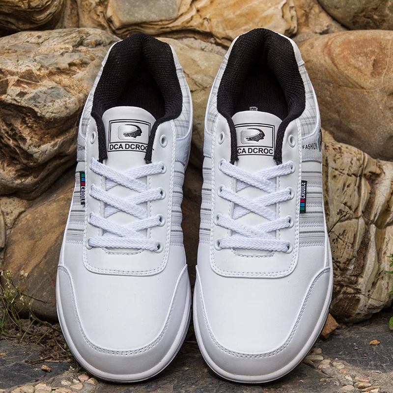 

Leather Golf Shoes Men Waterproof Golf Sport Sneakers Lightweight Training Shoes Comfort Grass Walking Golfing Shoes for Men