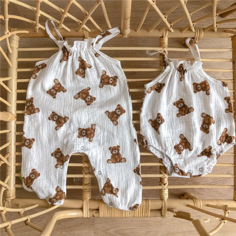 

Cute Cartoon Print Baby Bodysuit Girls Sleeveless Jumpsuit Baby Boy Bear Overalls Fashion Cotton Onesie Toddler Bear Clothes