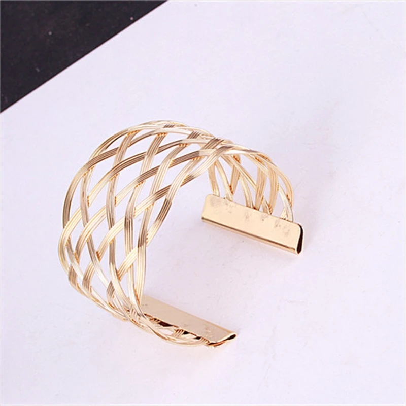 

Japanese and Korean Hollow Exaggerated Wide Bracelet Female Temperament Autumn and Winter Simplicity Sweater Bracelet Internet