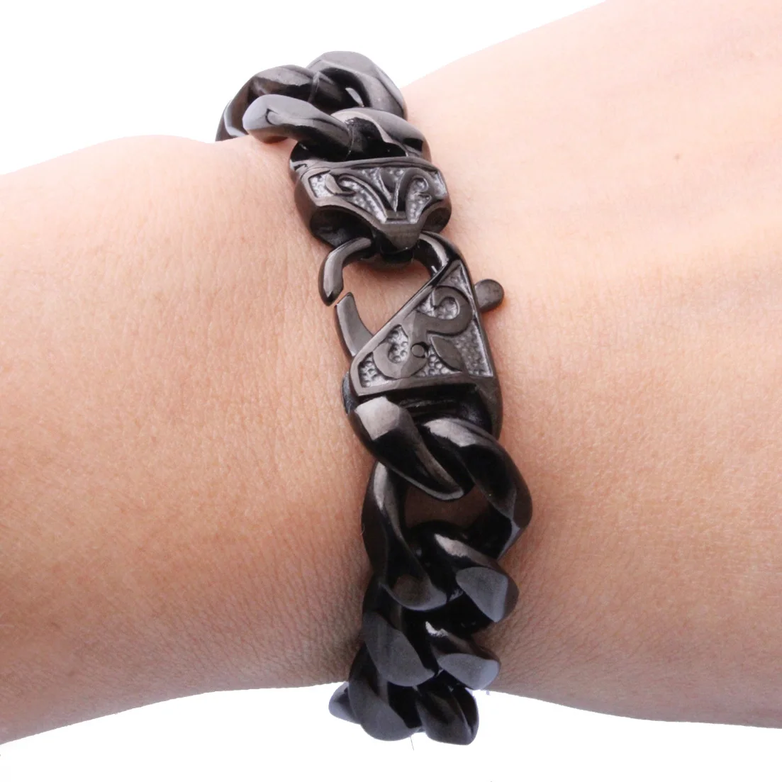 

Браслет-цепочка для мужчин из нержавеющей стали КУБИНСКИЙ звено цепи S браслеты цепочки в винтажном стиле; Цвет Черный; Тон Модные украшения...