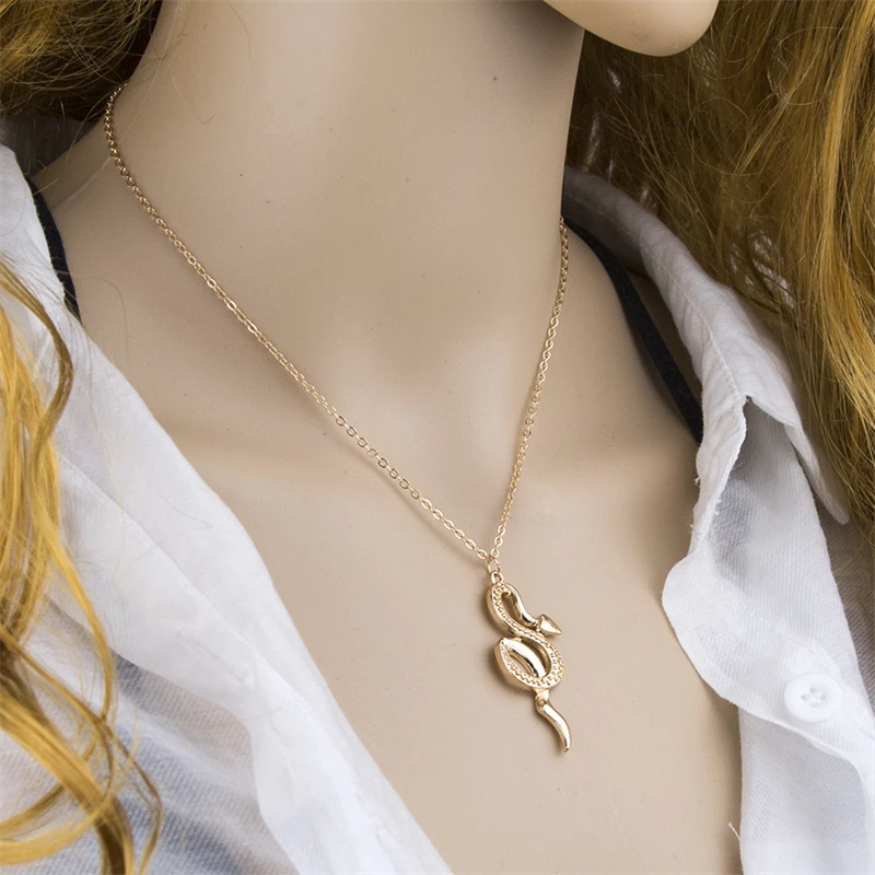 

Animal Gold Snake Dangle Alloy Pendant Necklace For Women Minimalist Style Trendy Female Punk Necklaces Jewelry Gift Party