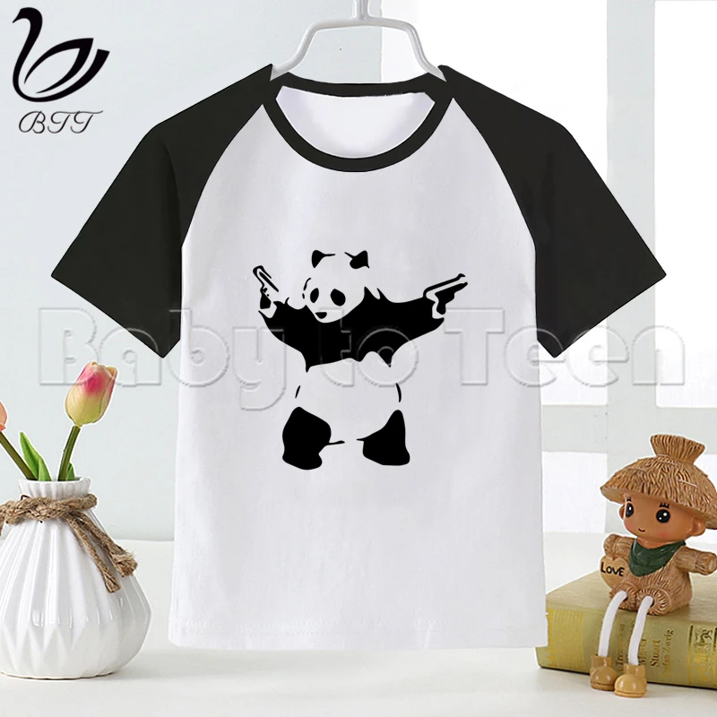 Детская футболка для мальчиков с изображением панды и пистолетов одежда Модные