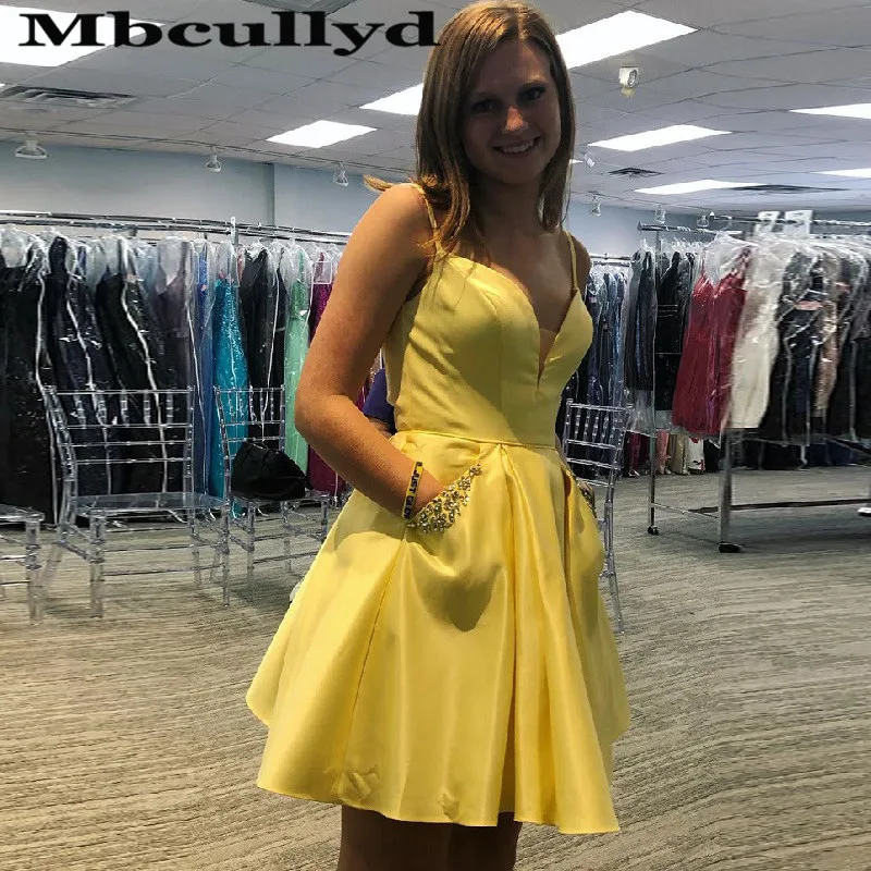 Атласные коктейльные платья Mbcullyd желтого цвета с V-образным вырезом и карманом 2023