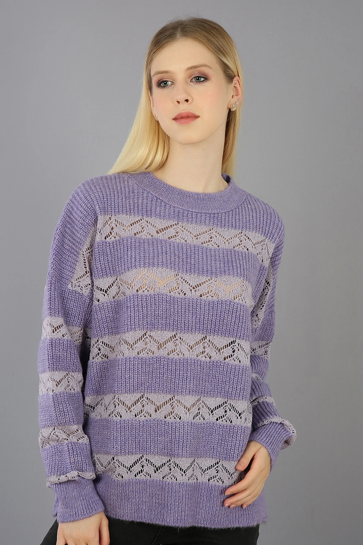 

LACE STRIP KNITWEAR SWEATER