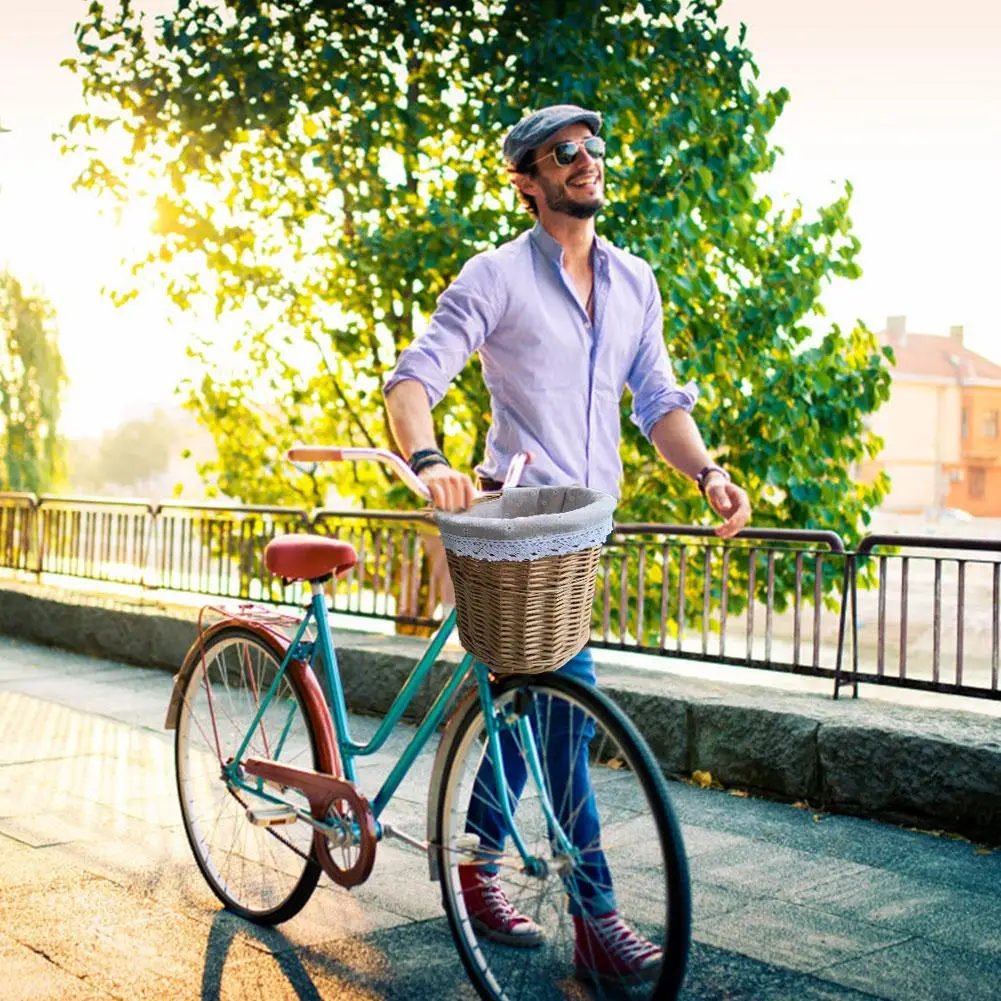 Велосипедная корзина на руль детская пластиковая из ротанга для хранения