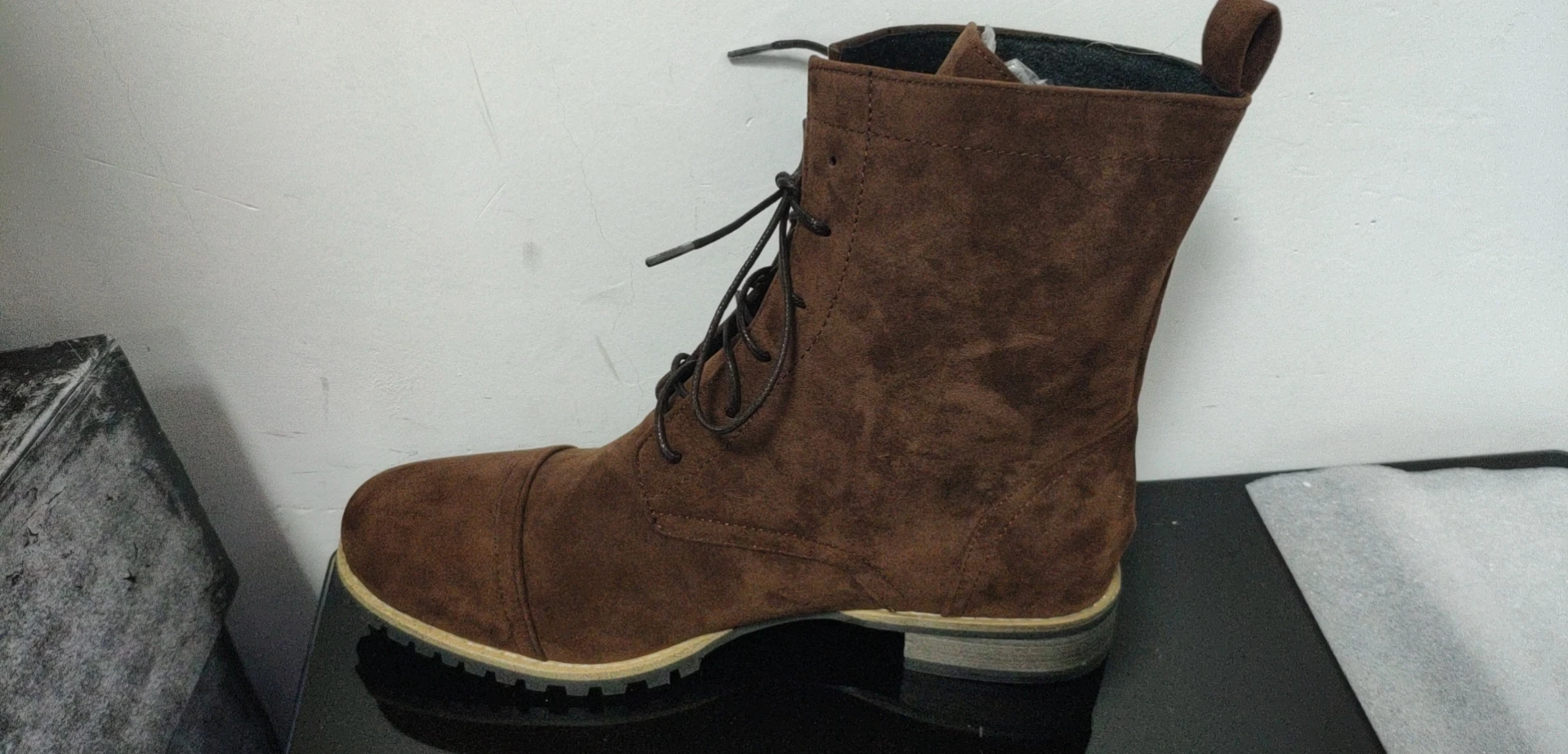 

Men PU Leather Shoes Low Heel Casual Shoes Dress Shoes Brogue Shoes Spring Ankle Boots Vintage Classic Male Casual TV296