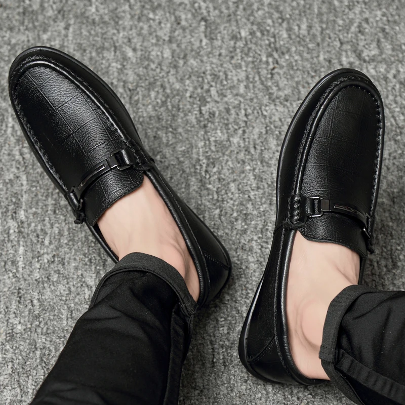 Men Shoes genuine Leather Man moccaisns fashion breathable dlip on Casual Mens Shoe Loafer Driving Loffers Hombre Shoes men