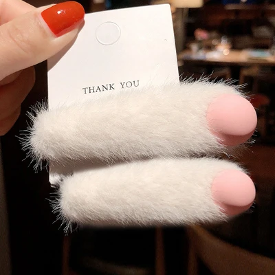 2pcs white 2 шт./компл. в Корейском стиле зимние плюшевая повязка для волос Аксессуары Сладкий бала для девочек Для женщин из искусственного меха в виде капли воды, заколка для волос, заколки для девочек заколки для волос - Цвет: 2pcs white
