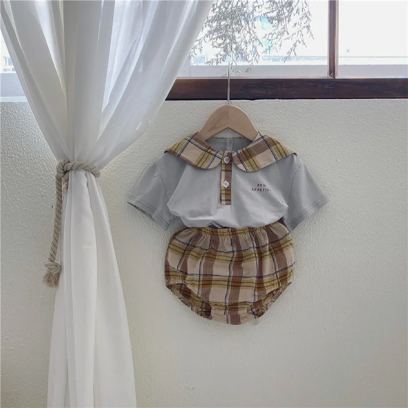 

Комплект детской одежды из 2 предметов, клетчатый темно-синий топ с коротким рукавом и вышивкой и брюки с сумочкой, лето 2021