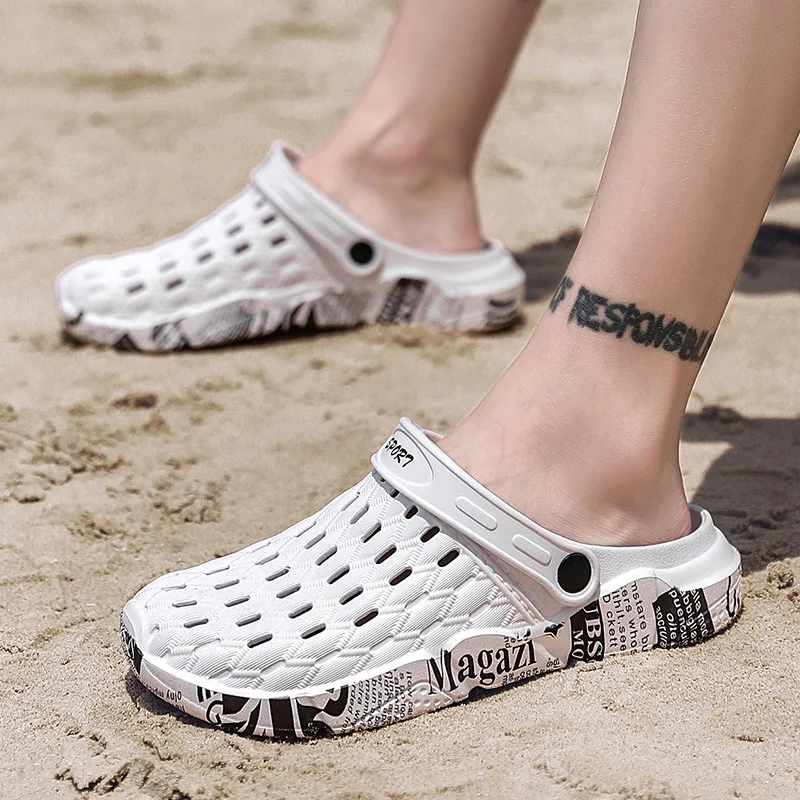

UPUPER Summer Men's Sandals Outdoor Non-slip Couple Beach Shoes Breathable Hole Summer Jelly Shoes For Men Slippers Size 36-47