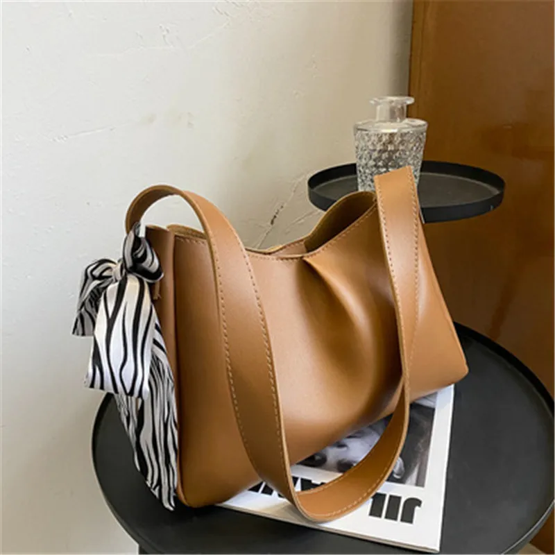 

2021 new fashion simple handbag tote bag large capacity shoulder bag female
