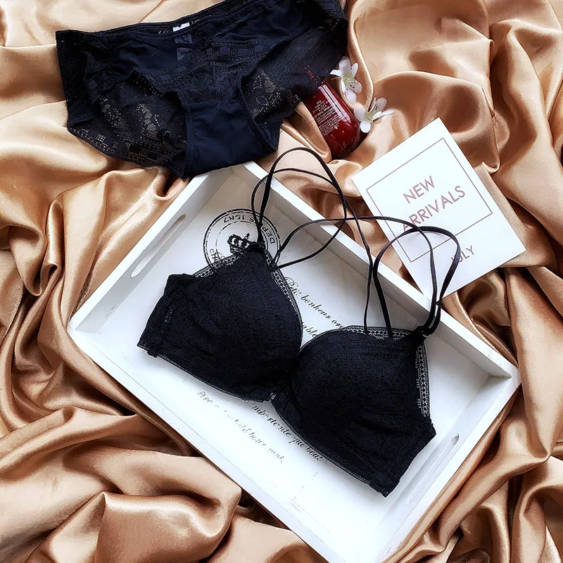 Кружевное нижнее белье для женщин новинка коллекция модный сексуальный