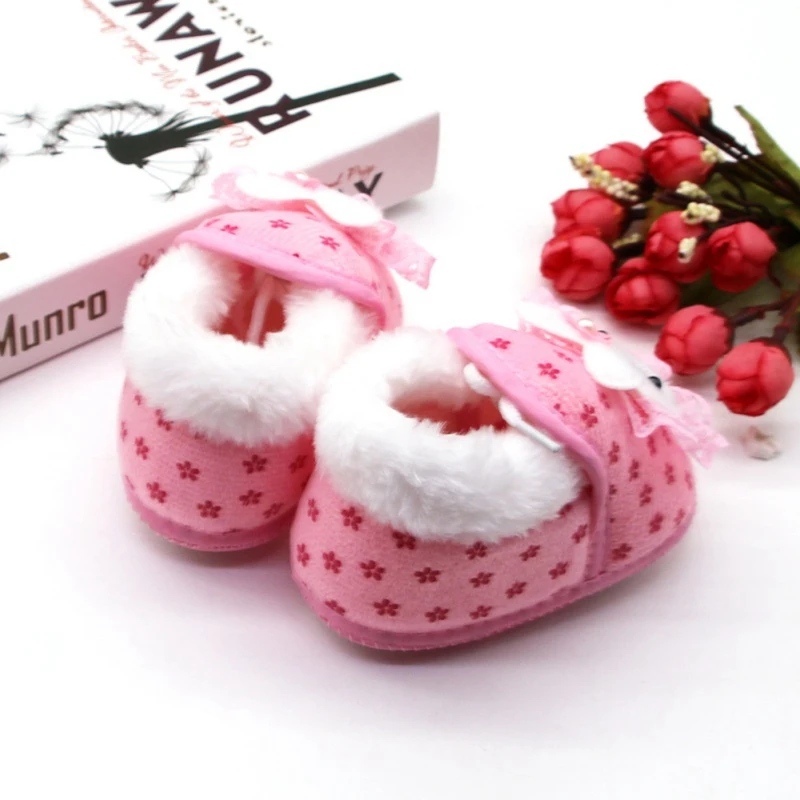 

Baby Boys Girl First Walker Shoes Newborn Cartoon Rabbit Boots Cotton Plush Shoes Winter Warm Crib Shoes Toddler Soft Soled