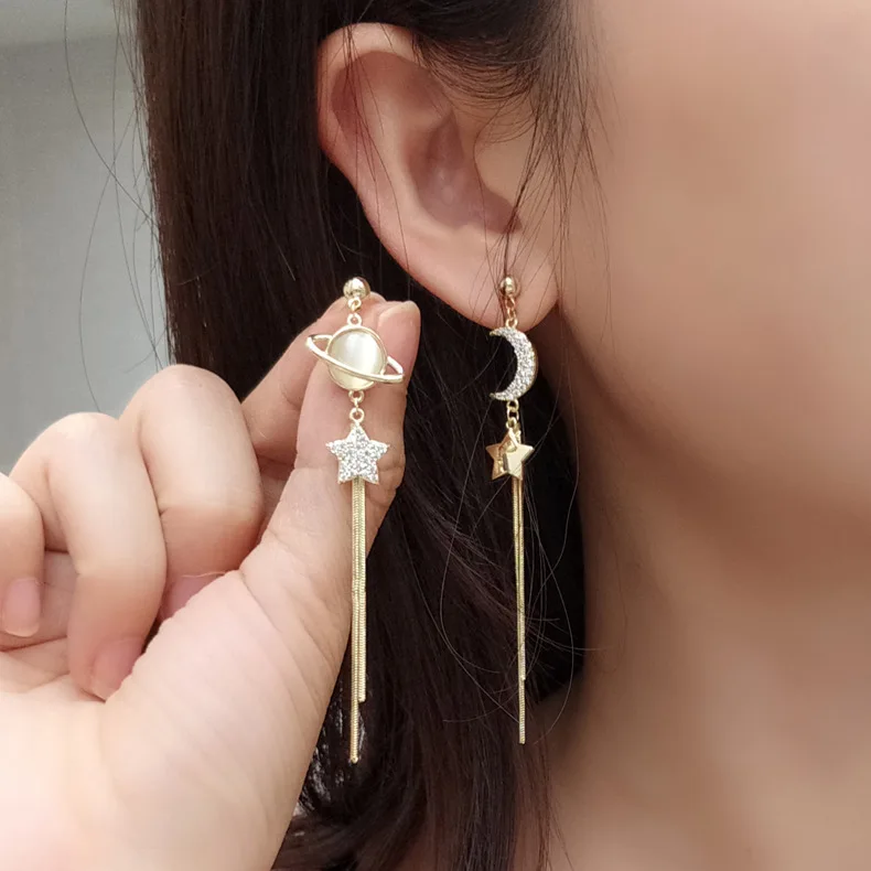 

Zircon Asymmetric Planetary Alloy Earrings Crystal Korean Ladies Fashion Earrings Simple And Versatile Temperament Jewelry