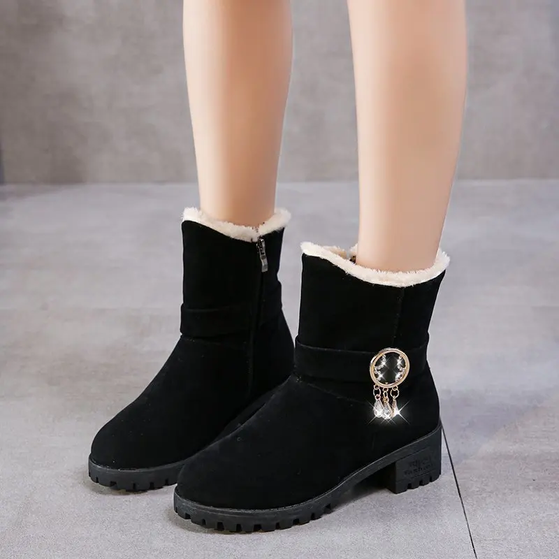 

Ботильоны женские из флока, Нескользящие, на платформе, с металлическим украшением, на молнии, женские теплые плюшевые ботинки, женские улич...