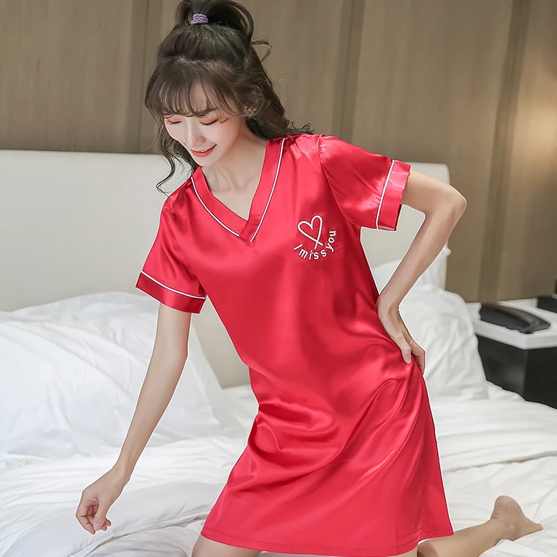 

Summer Women's Short Sleeve Sleepwear Home Cloth Silk Nightshirt Women Causal Sleepwear Love Ladies Nightgown Girl Nightgown