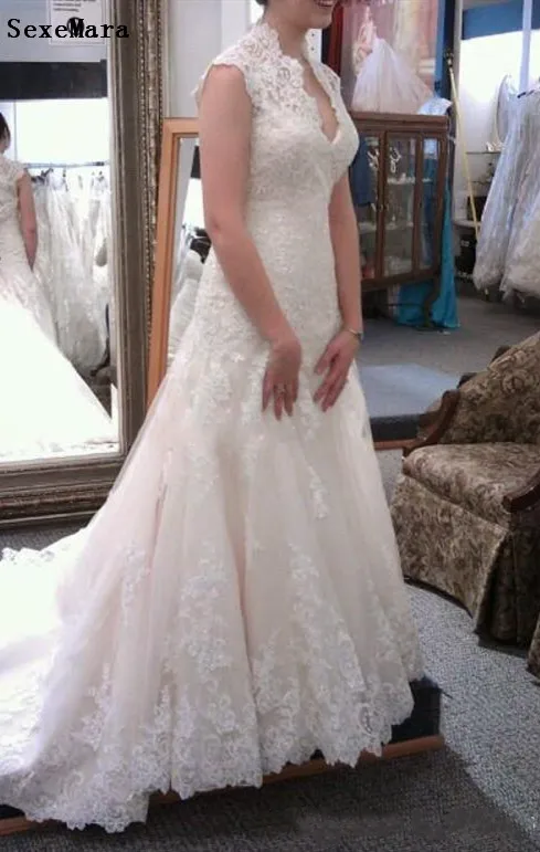 Очаровательные кружевные свадебные платья-русалки с V-образным вырезом и шлейфом