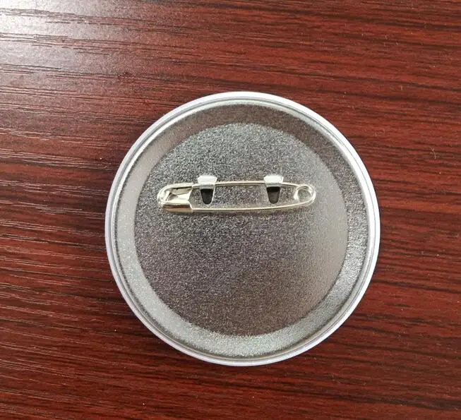 

1pc 58mm Collar X Malice AMNESIA Super Cute iron badge for clothes Backpack