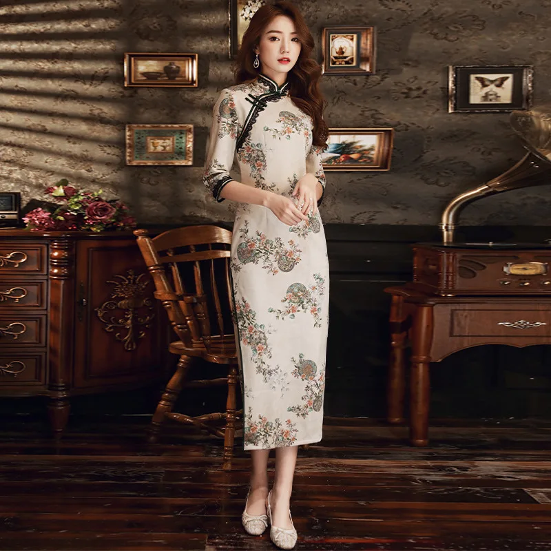 

Autumn Women Vintage Velour Chinese Dresses Print Floral Long Qipao Skirt Sexy Hight Split Cheongsam Large Size 3XL Banquet Gown