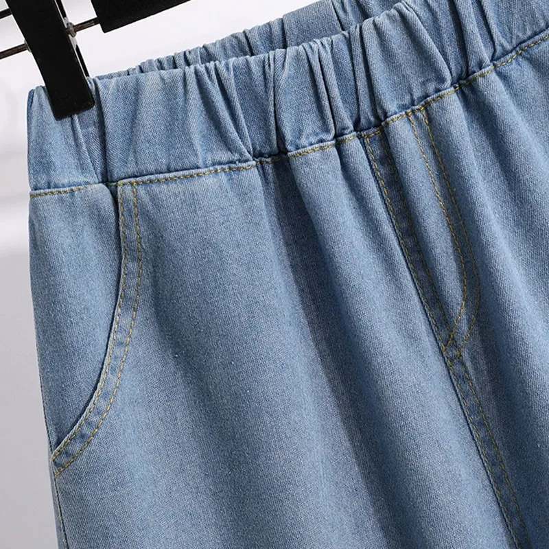 

Plus Size Women Knee Length Casual Jeans New Arrival 2021 Summer Simple Style Vintage Elastic Waist Female Denim Pants S3712