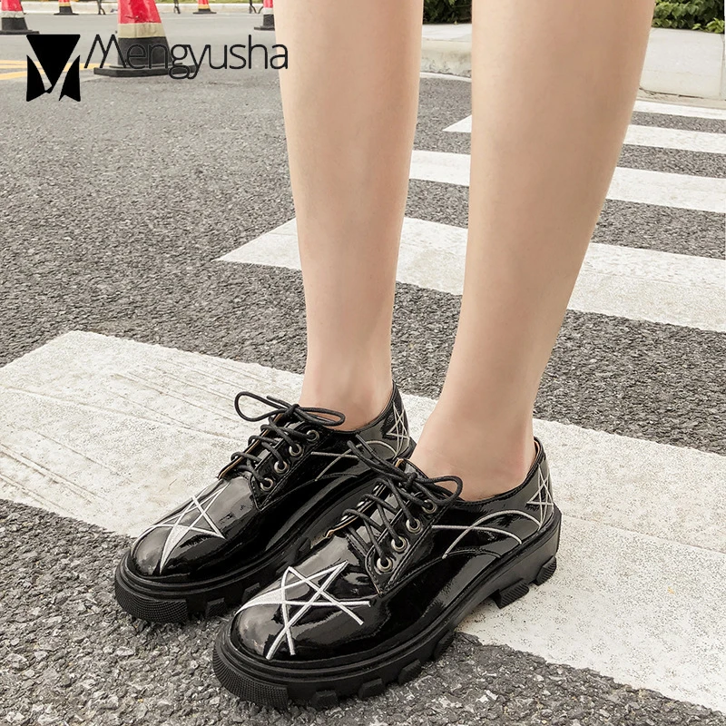 Консервативные студенческие Туфли-оксфорды из лакированной кожи женские броги