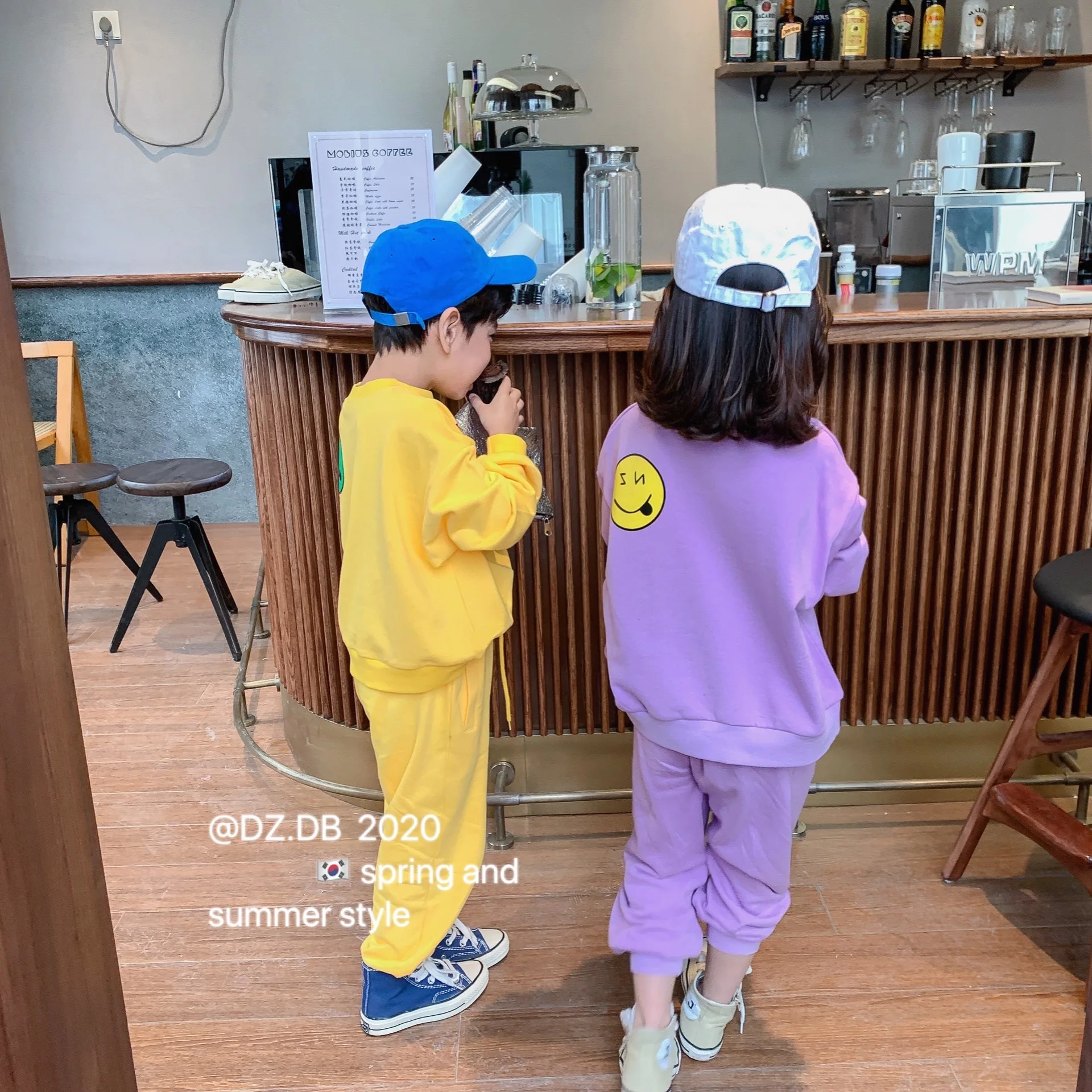 Детская одежда Новинка Весна 2020 Детский костюм Однотонный пуловер и брюки для