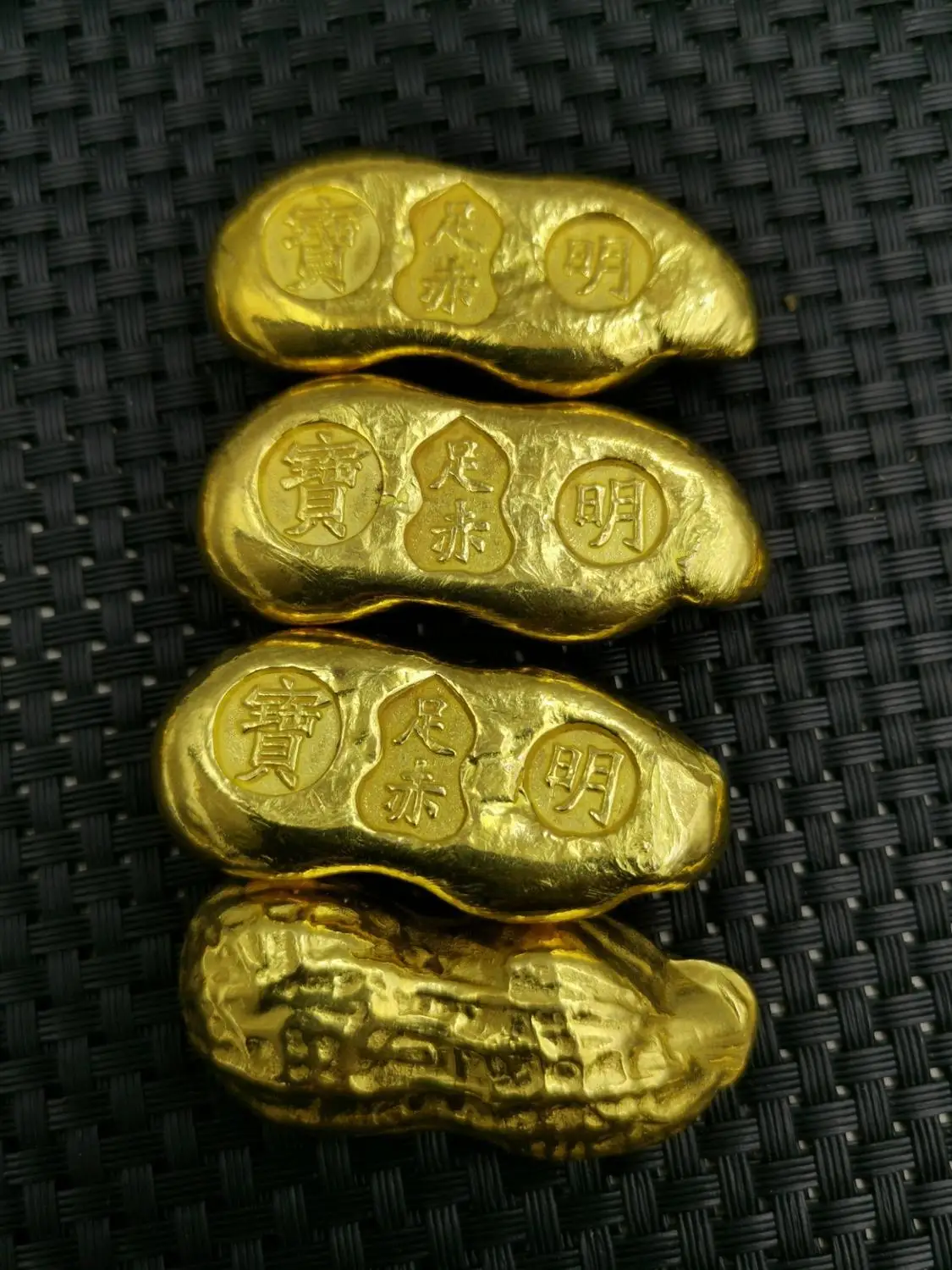 

Exquisite brass imitation gold ingot (peanut) ornament (single price)