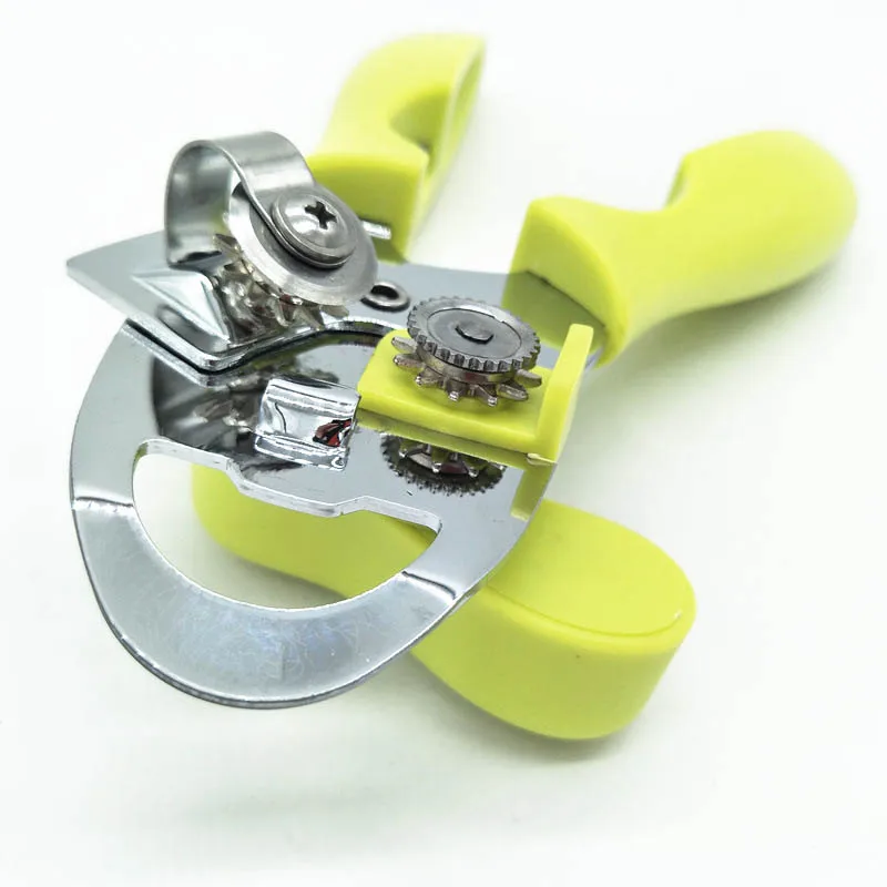 

Portable Durable Manual Bottle Openers Party Bar Accessories Can Opener Multi-function Metal Kitchen Gadgets Non-slip Handle