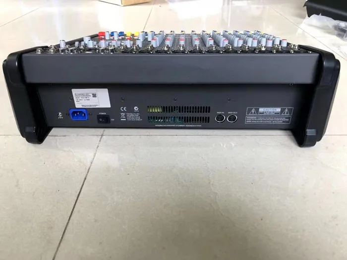 10 канальная компактная микшерная приставка среднего размера с функцией