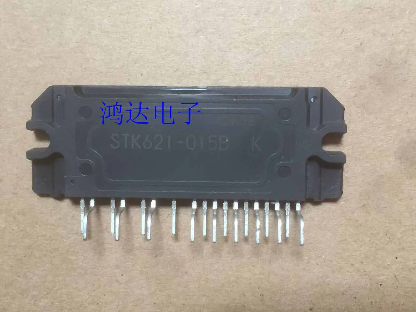 100% новый и оригинальный STK621-015B